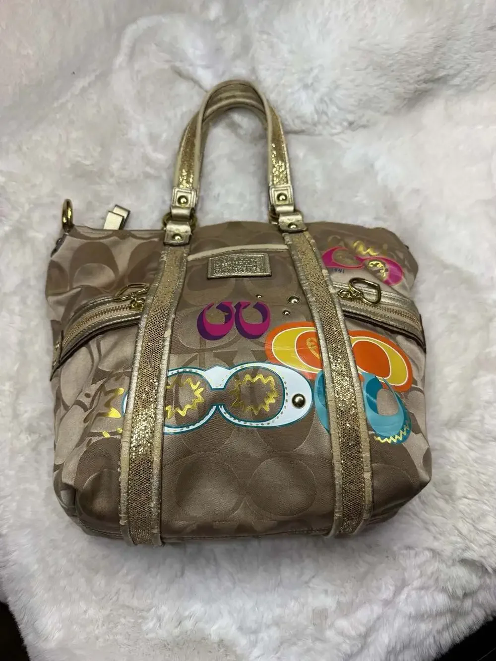 Coach Poppy Daisy Applique Spotlight Tote Bag F21101